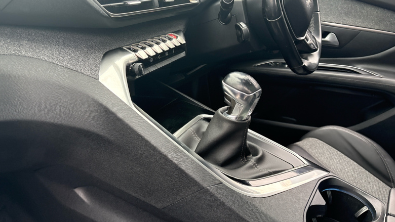 Peugeot 3008 1.2 PureTech Allure 5dr Petrol Estate